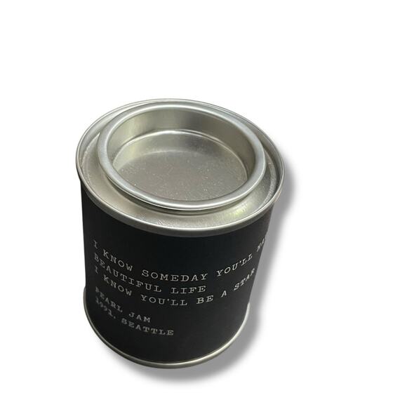 Sugarboo & Co Legends Pearl Jam 1991 Berlin Candle Beautiful Life Star Gray 3 oz - Picture 6 of 9